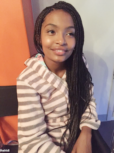 Black Girl Magic: Yara Shahidi Took The Best Natural Hair Selfies This Year